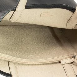 Classic Handbag LACOSTE - Vertical Shopping Bag NF2991AA Black. Warm Sand A91 Black 12 Classic Handbag LACOSTE - Vertical Shopping Bag NF2991AA Black. Warm Sand A91 Black -Lacoste Discount Store 3614035655394 05 pa